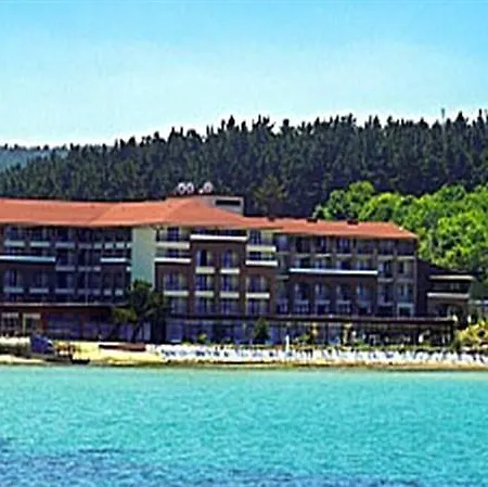 호텔 Gaia Beach 4*